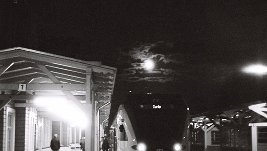 Moon train